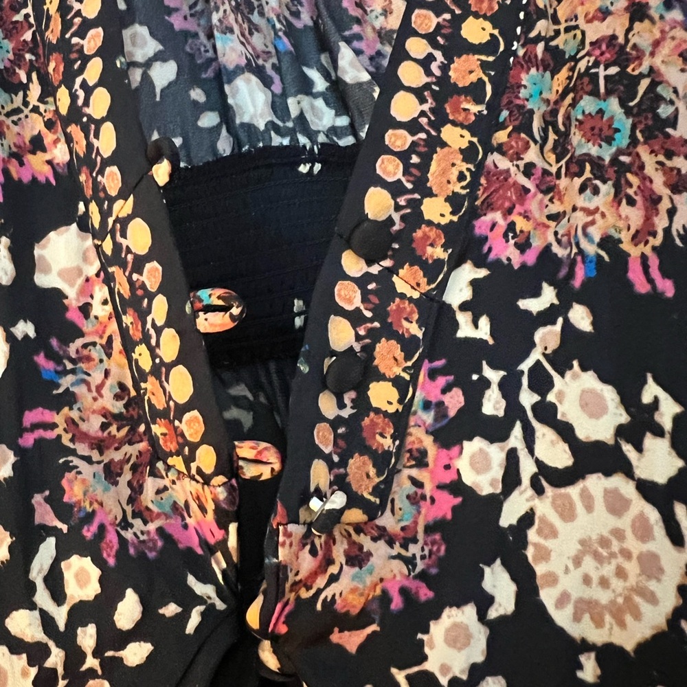 Free People Floral Black Women's Top sz XS - Picture 2 of 5